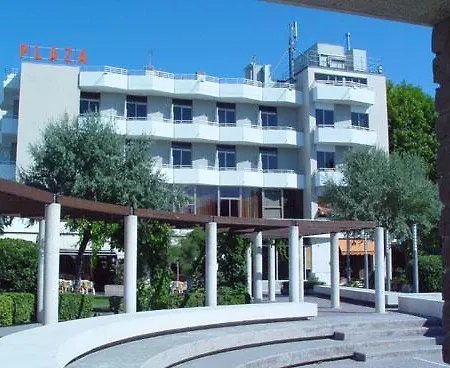 Plaza Fano