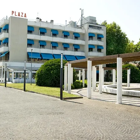 호텔 Plaza